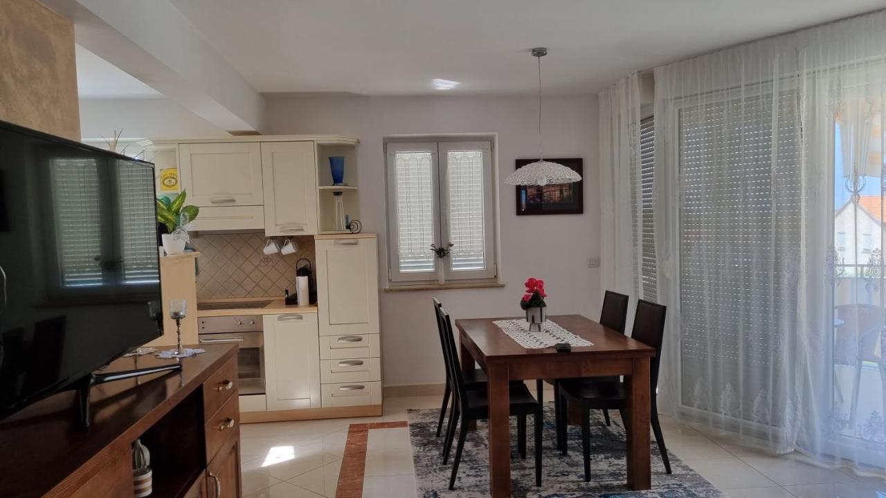 Appartement Sunny Maj Пореч Екстер'єр фото